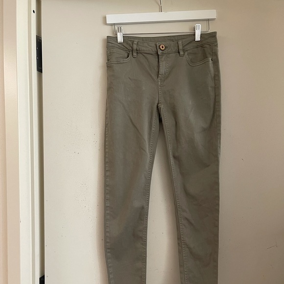 Zara Pants - Zara Basic Light Olive Skinny Pants